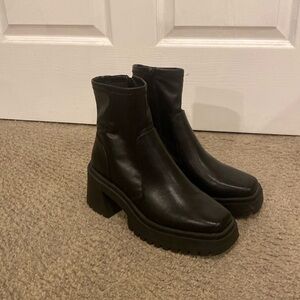 Madden Girl black heeled boot women’s size 8.5
